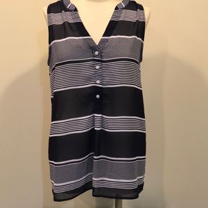 Gap sheer tank top. Size small
